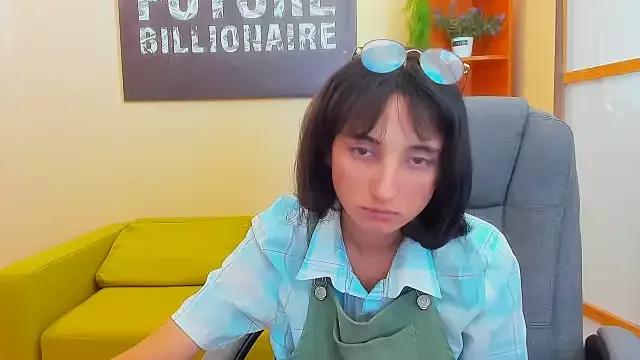 Marri-Stella from StripChat is Freechat