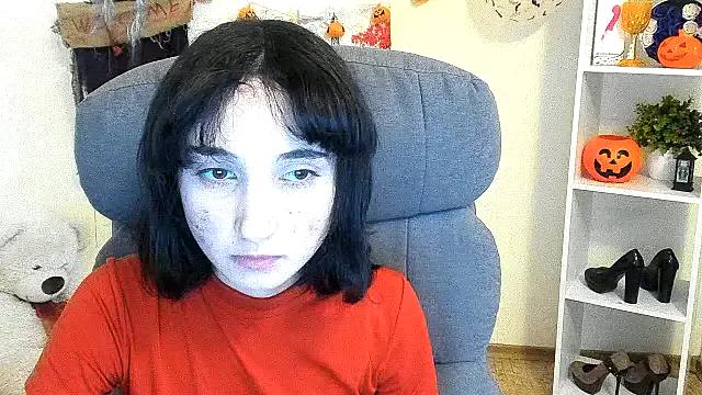 Marri-Stella from StripChat is Freechat