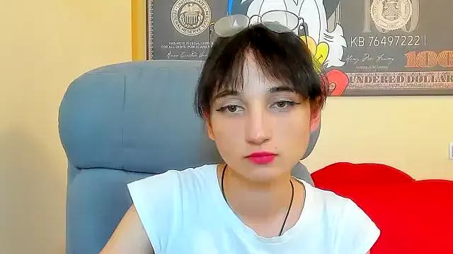 Marri-Stella from StripChat is Freechat