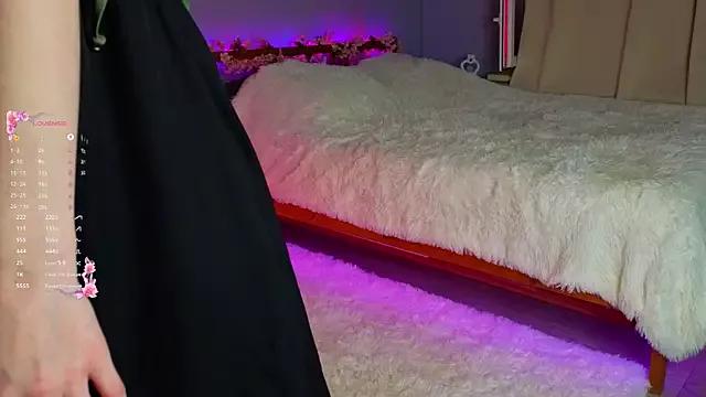 Try our streaming cams variety and talk on a personal level with our adorable girls streamers, showing off their bountiful shapes and dildos.