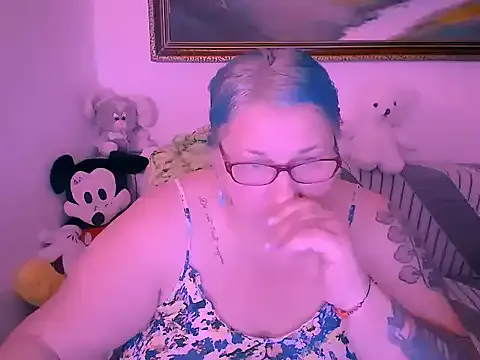 MarryBigBoobs69 from StripChat is Freechat