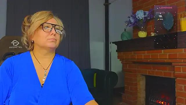 Marta_Wils from StripChat is Freechat