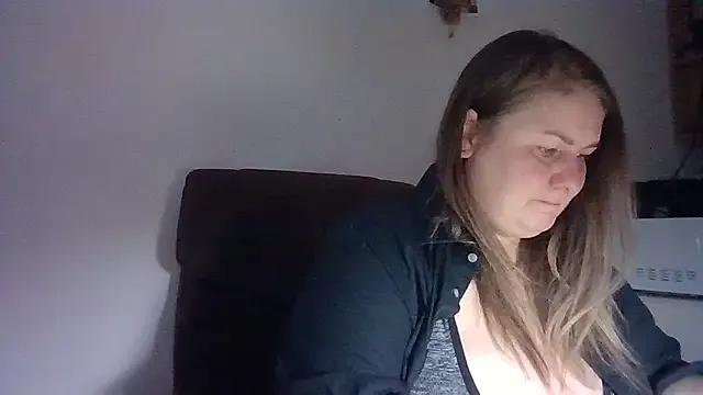 MartaXLove from StripChat is Freechat