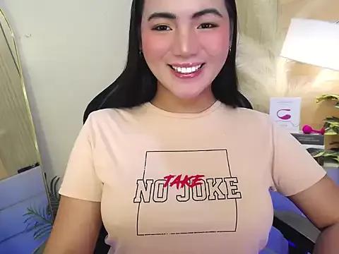 Try our streaming cams variety and talk on a personal level with our adorable girls streamers, showing off their bountiful shapes and dildos.