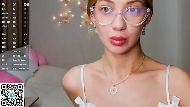 Try our streaming cams variety and talk on a personal level with our adorable girls streamers, showing off their bountiful shapes and dildos.