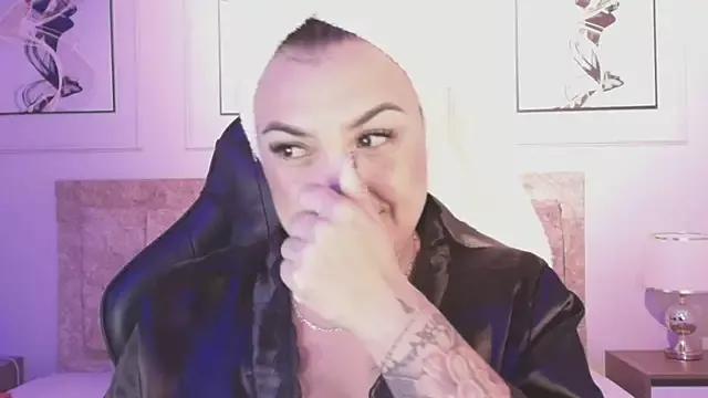 martina_vegaa_ from StripChat is Freechat