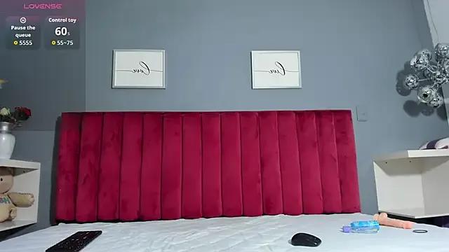 Try our streaming cams variety and talk on a personal level with our adorable girls streamers, showing off their bountiful shapes and dildos.