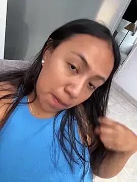 MartinaCarter33 from StripChat is Freechat
