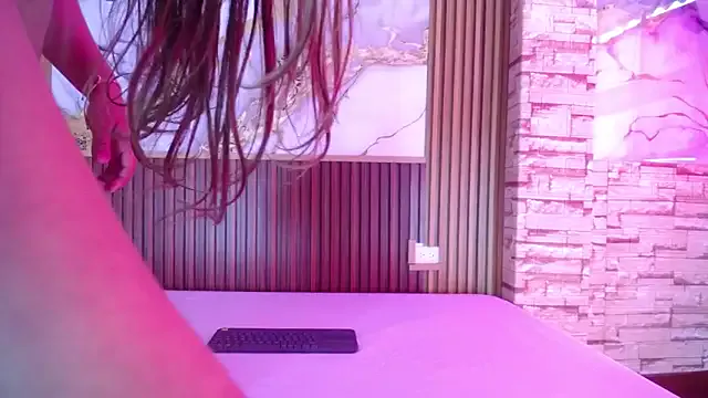 martinasmith303av from StripChat is Freechat