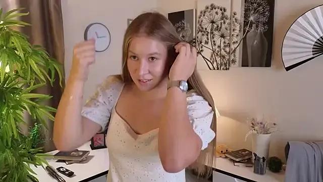 Mary_Davidson from StripChat is Freechat