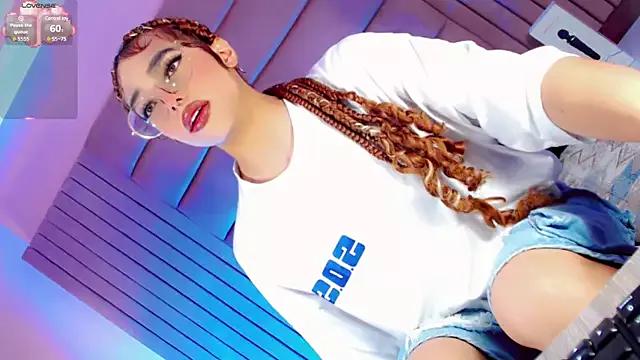maryam-fox from StripChat is Freechat