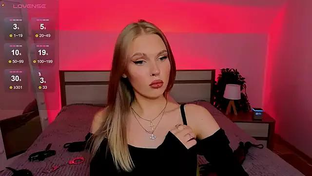 Maryan_a from StripChat is Freechat