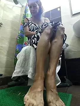 MaryeLunna from StripChat is Freechat