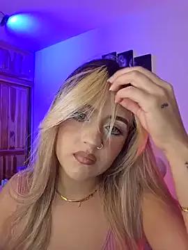 MaryMoon_ from StripChat is Freechat