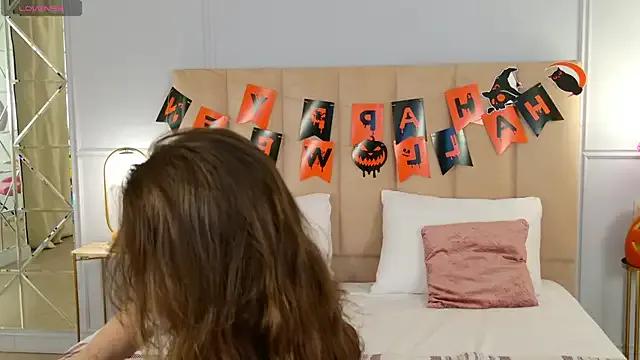 MaryNixon_ from StripChat is Freechat