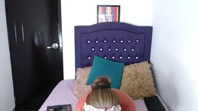 Try our streaming cams variety and talk on a personal level with our adorable girls streamers, showing off their bountiful shapes and dildos.