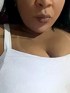 Marysouzaa from StripChat is Freechat