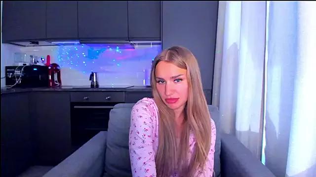 MashaFromRussia__ from StripChat is Freechat