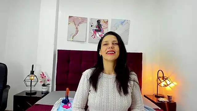 MashaPiink from StripChat is Freechat