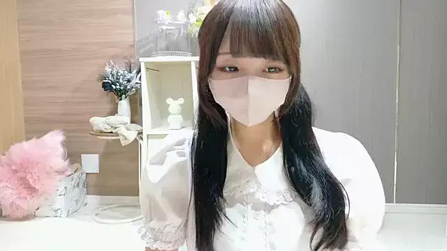 Mashiro-chan from StripChat is Freechat