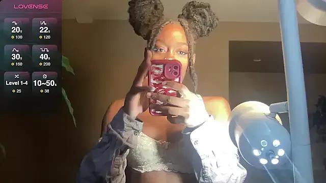 maskedgirl5005 from StripChat is Freechat