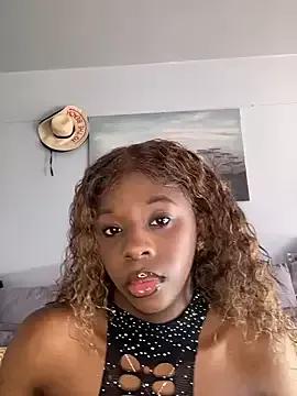 MaskedladyA from StripChat is Freechat