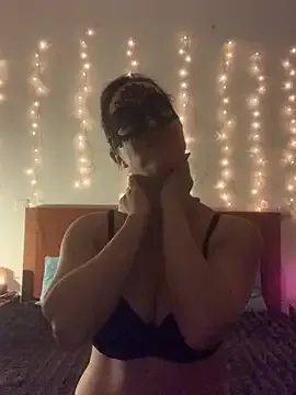 massagistahotbrunette from StripChat is Freechat