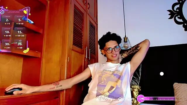 Massimo_vaiolethsan from StripChat