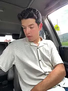 Mattebret11 from StripChat