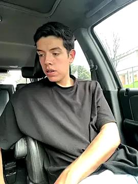 Mattebret11 from StripChat