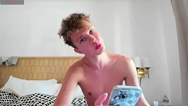 matteo_evans from StripChat