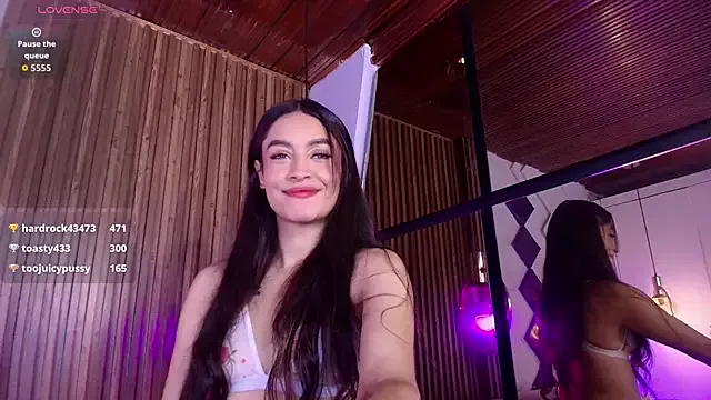 Try our streaming cams variety and talk on a personal level with our adorable girls streamers, showing off their bountiful shapes and dildos.