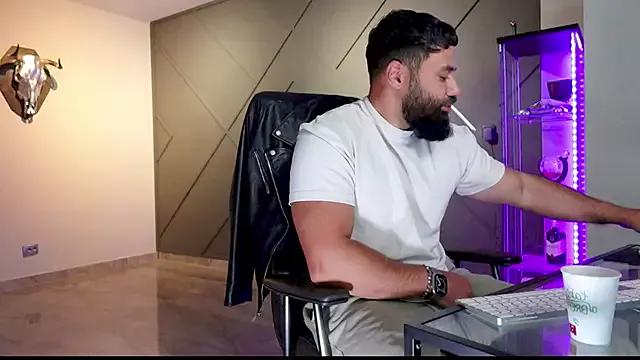 mattmasterss from StripChat