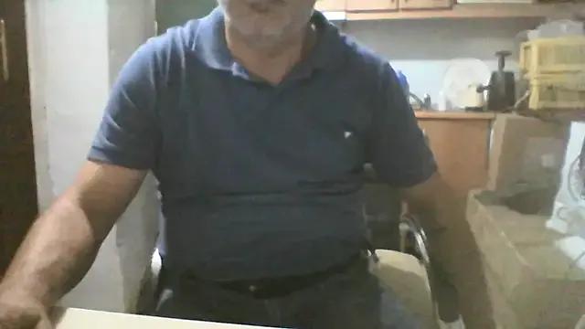 MATURE-MEN from StripChat is Freechat