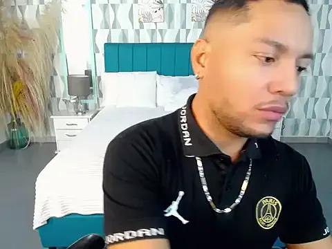 Max_Rivers from StripChat is Freechat