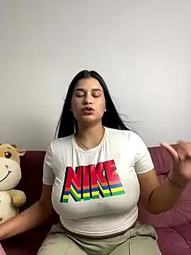 Maxandrosse from StripChat is Freechat