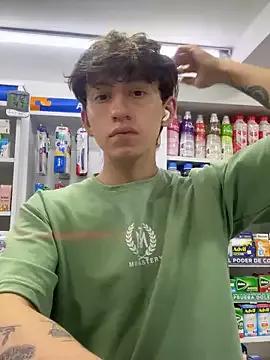 MaxiDoctor1 from StripChat is Freechat