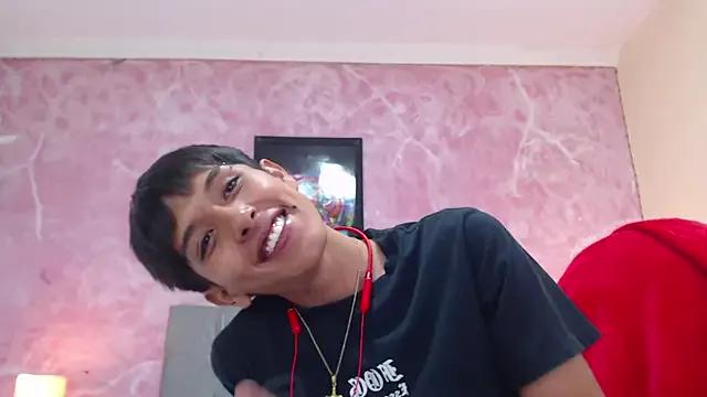 MAXIMILIANO__HOT from StripChat is Freechat