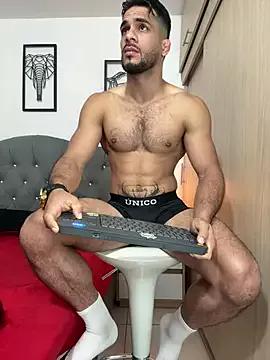 Maximiliano_ford from StripChat is Freechat