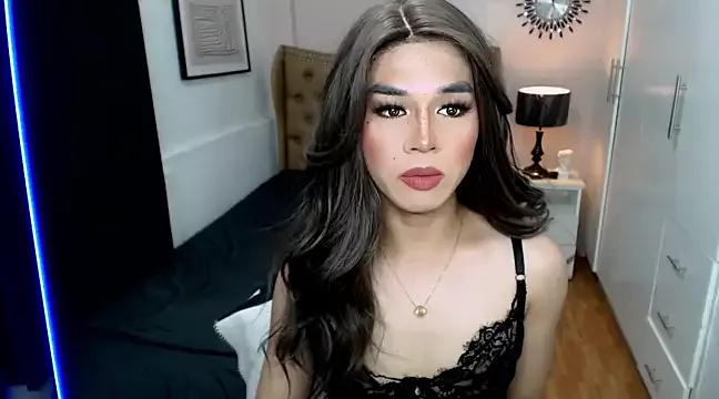 Maxxxene from StripChat