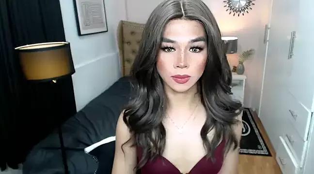Maxxxene from StripChat