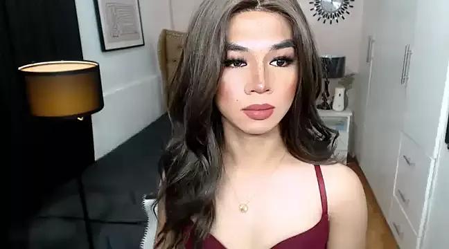 Maxxxene from StripChat