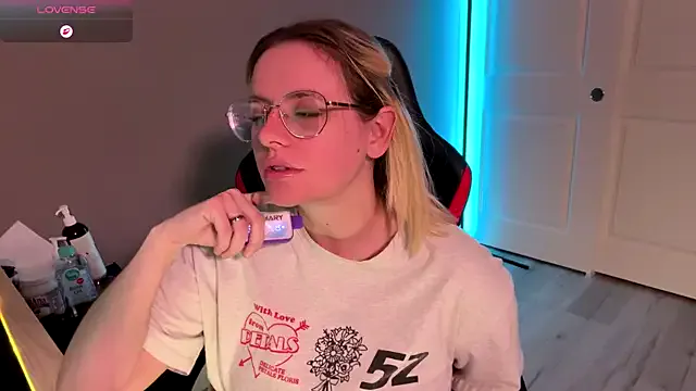 MAXXXTV on StripChat 