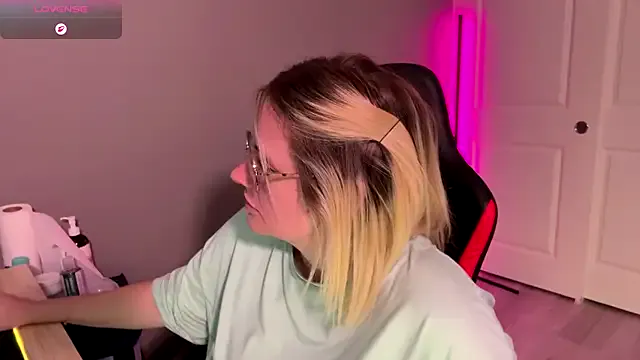 MAXXXTV on StripChat 