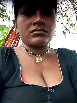 Maya5656 from StripChat