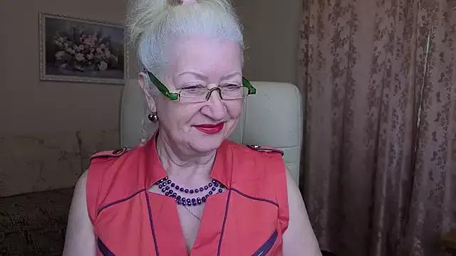Maya_Mayflower from StripChat is Freechat