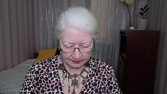 Maya_Mayflower from StripChat