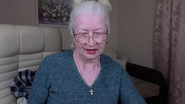 Maya_Mayflower from StripChat