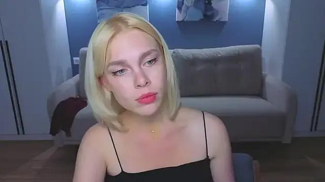 Maya_Morrow from StripChat is Freechat