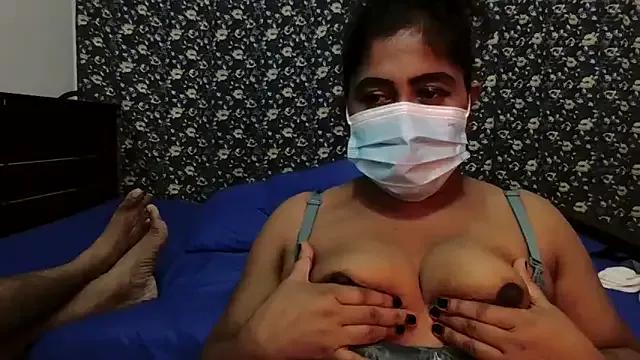 Maya_QueenSL from StripChat is Freechat